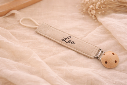 Personalisierte Schnullerkette mit Name & Herz / Geschenk zur Geburt