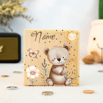 Personalisierte Holz-Spardose mit Name | Süße Tiermotive | Geschenk zur Geburt, Taufe & Geburtstag