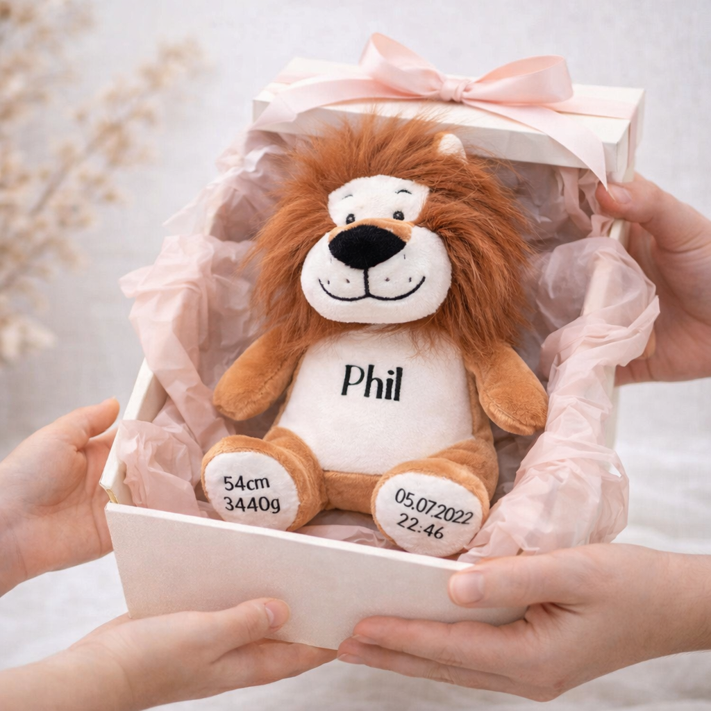 Cuddly toy lion personalized with name &amp; date of birth