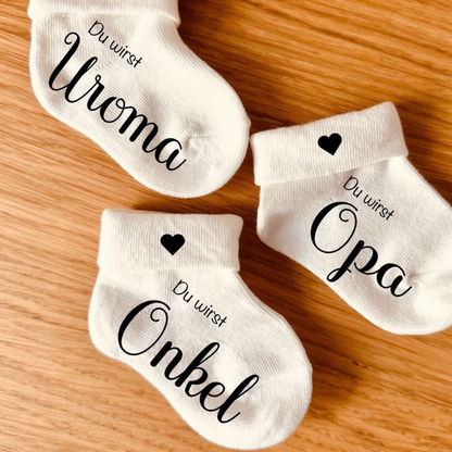 Announce pregnancy / Baby sock gift box