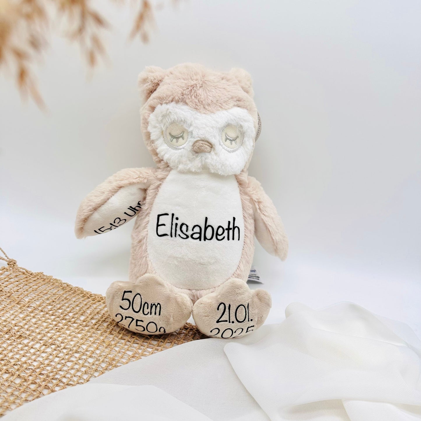 Cuddly toy owl personalized with name and date of birth