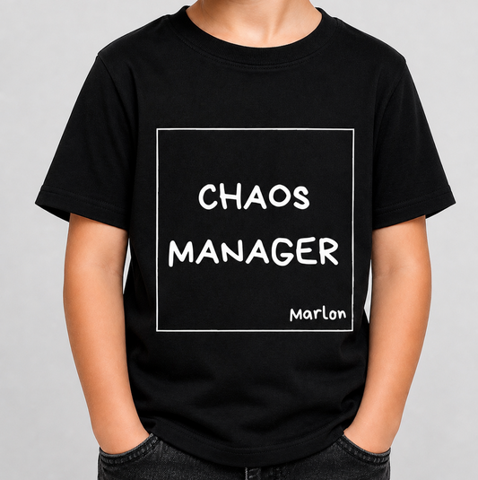 Chaos Manager Kinder T-Shirt – Cooles Statement Shirt für Jungen & Mädchen