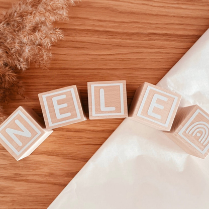 Holzwürfel Personalisiert mit Name | Kinderzimmerdekoration - einzigartigliebe