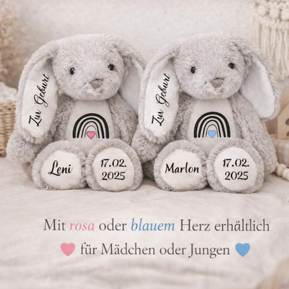 Personalisiertes Geburtsgeschenk – Kuscheltier Hase mit Name, Geburtsdatum & Regenbogen-Herz