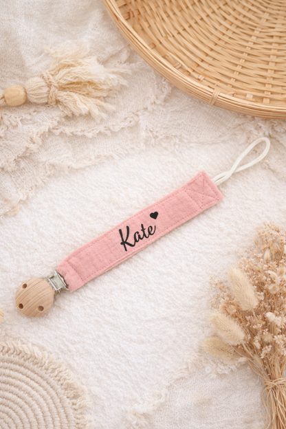 Personalisierte Schnullerkette mit Name & Herz / Geschenk zur Geburt