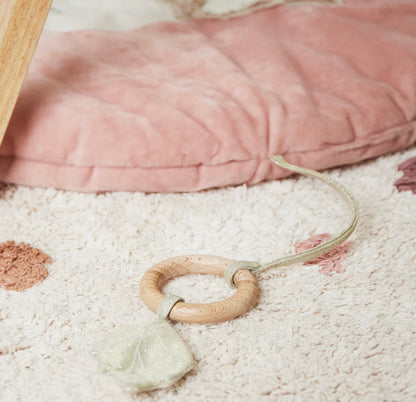 Personalisierte Krabbeldecke / Babydecke für Spielbögen / Rosa Reh oder Beige Igel - einzigartigliebe