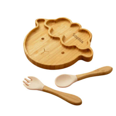 Wooden plate with engraving / sheep