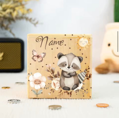 Personalisierte Holz-Spardose mit Name | Süße Tiermotive | Geschenk zur Geburt, Taufe & Geburtstag