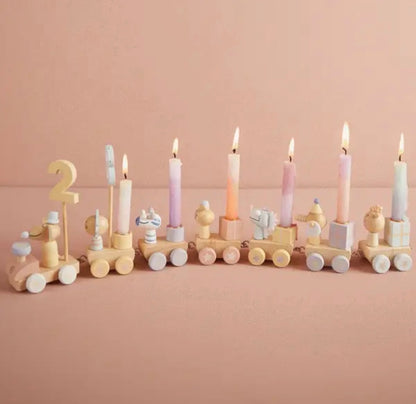 Personalisierter Geburtstagszug aus Holz mit Name – Safari Tischdeko für den Kindergeburtstag