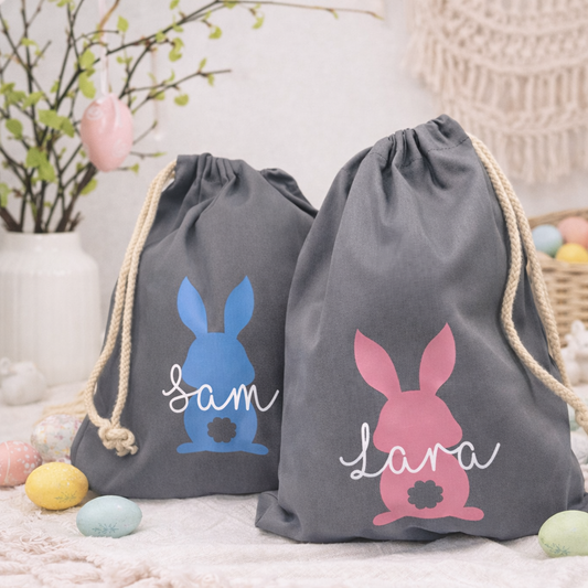 Personalisiertes Hasen-Geschenksäckchen mit Name, gefüllt mit Süßigkeiten – ideales Ostergeschenk