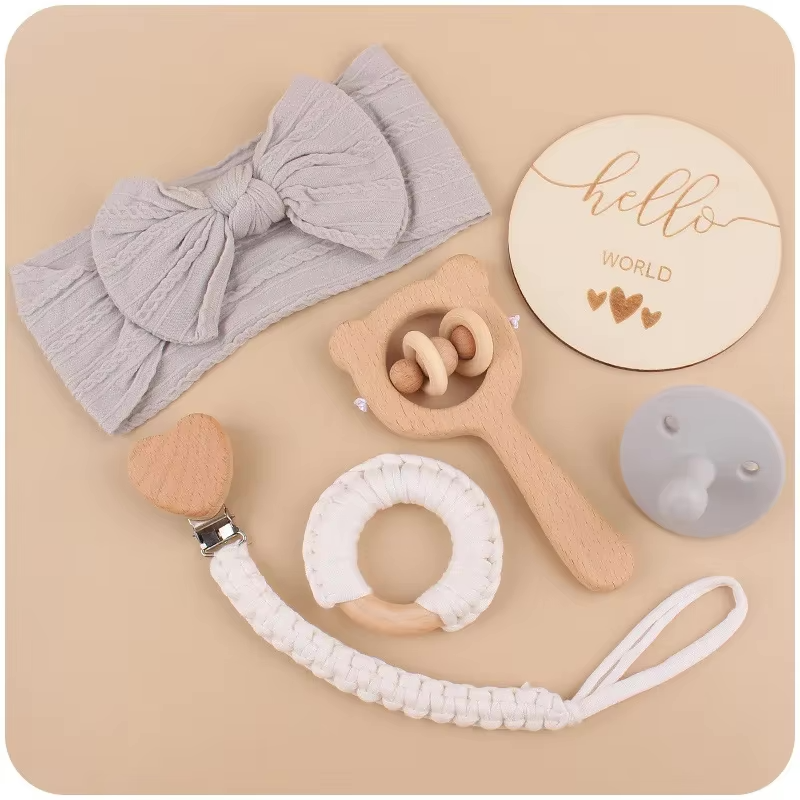 Graues Babygeschenk für Neugeborene