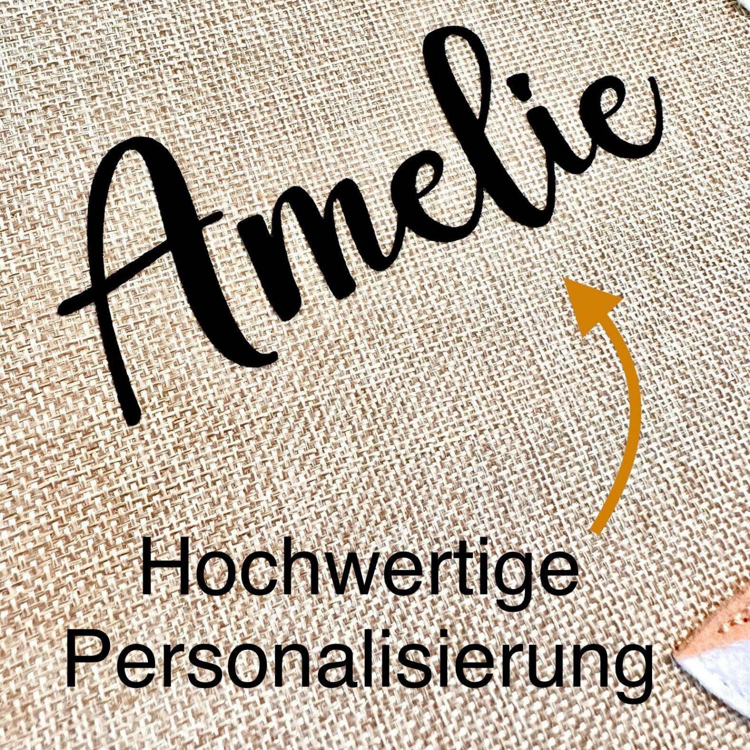 Weihnachtlich dekorierte Aufbewahrungsbox für Kinder mit Namen und Reh-Illustration – liebevolles Weihnachtsgeschenk mit hochwertiger Personalisierung