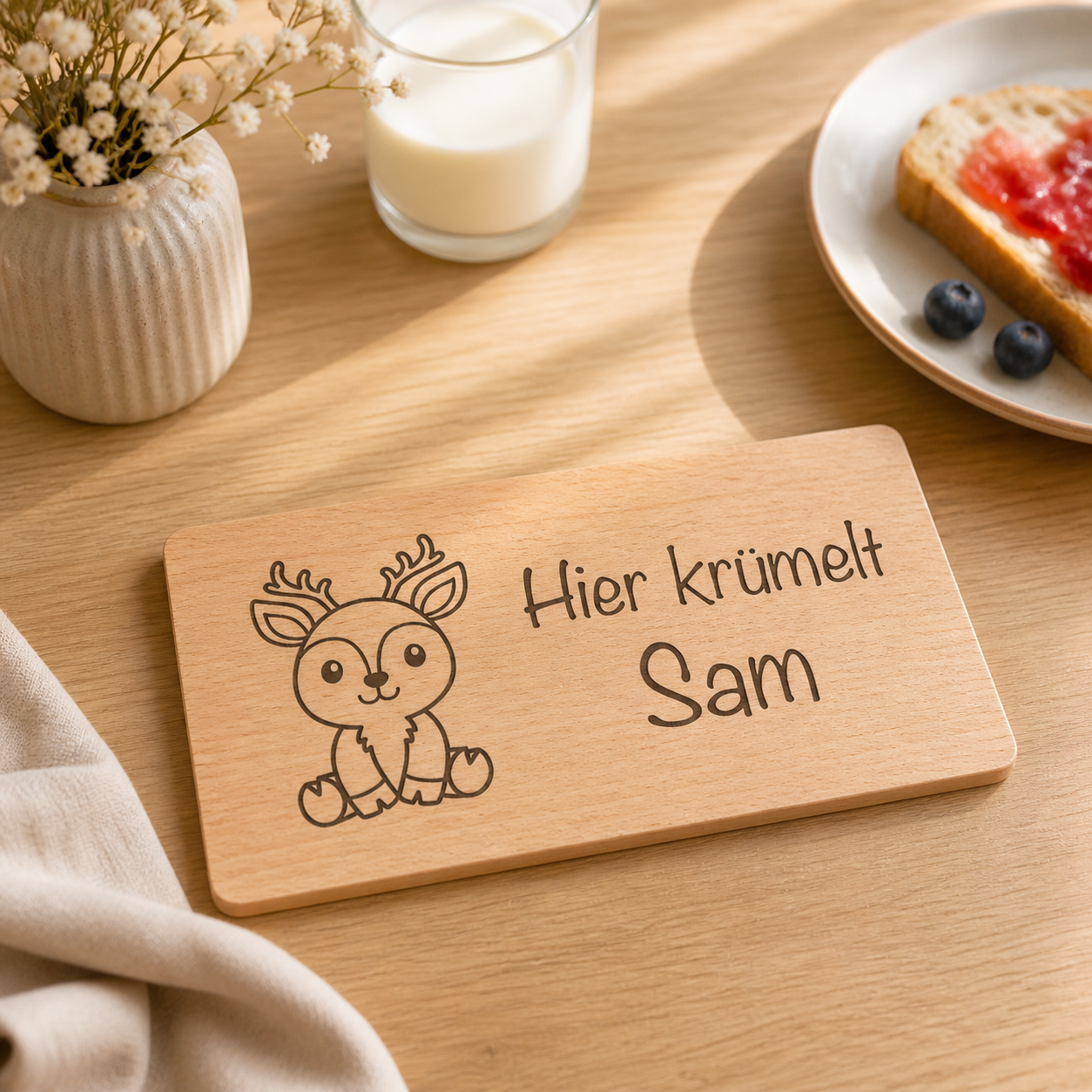 Personalisiertes Kinder Frühstücksbrettchen mit Rehmotiv und Name – einzigartiges Geschenk für Kinder