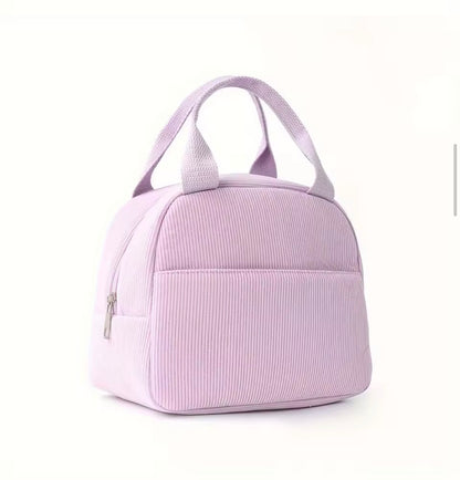 Personalisierte Kühltasche für Kinder in modernen Farben mit Wunschname bestickt