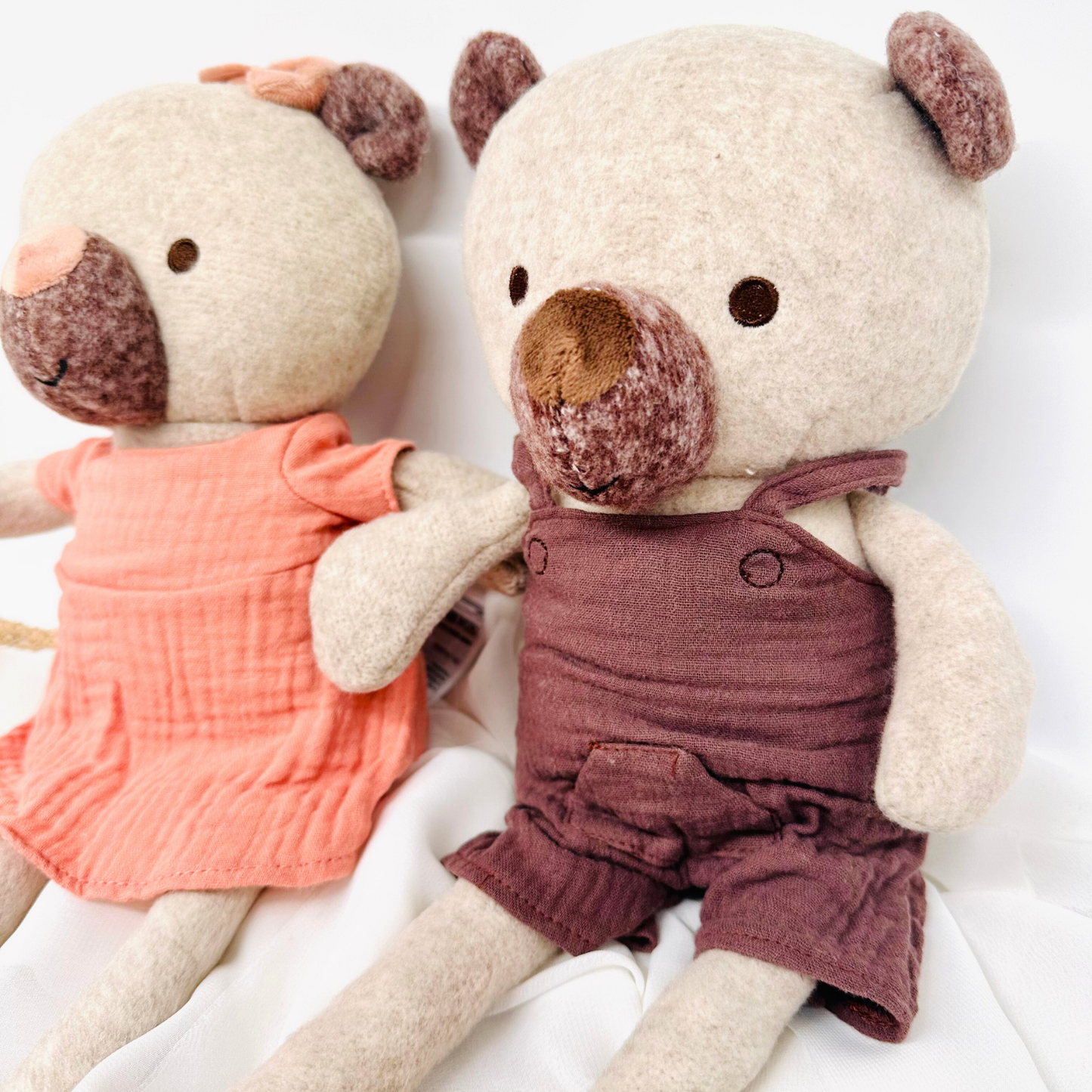 Kuscheltier Teddybär mit Name Personalisiert / Bärmädchen oder Bärjunge - einzigartigliebe