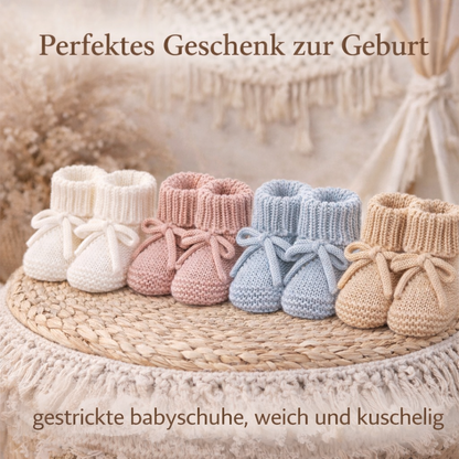 Perfektes Geschenk zur Geburt, gestrickte Babyschuhe, weich und kuschelig 