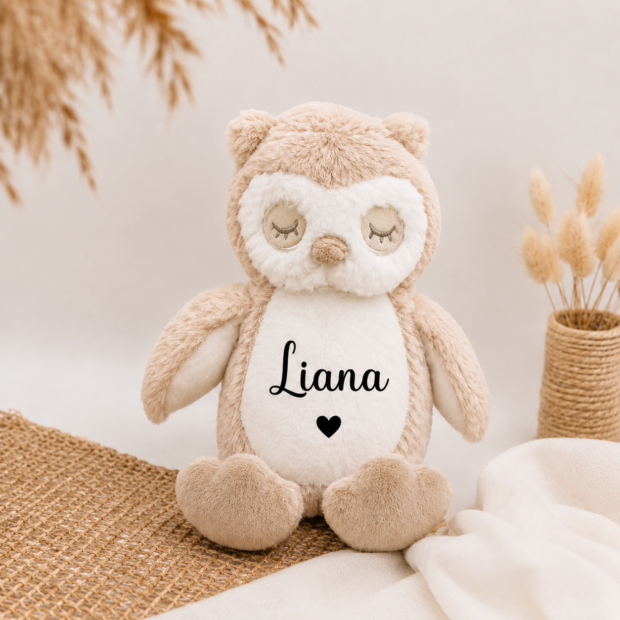 Personalisierte Eule mit Name in Beige - Kuscheliges Geschenk zur Geburt 