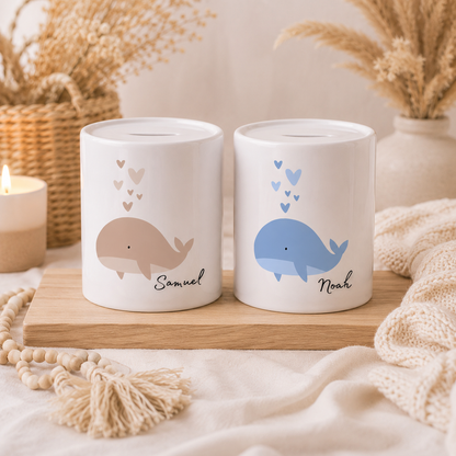Personalisierte Keramik Spardose mit Wal-Motiv und Wunschname in Beige oder Blau – liebevolles Geldgeschenk zur Geburt, Taufe oder zum Geburtstag.