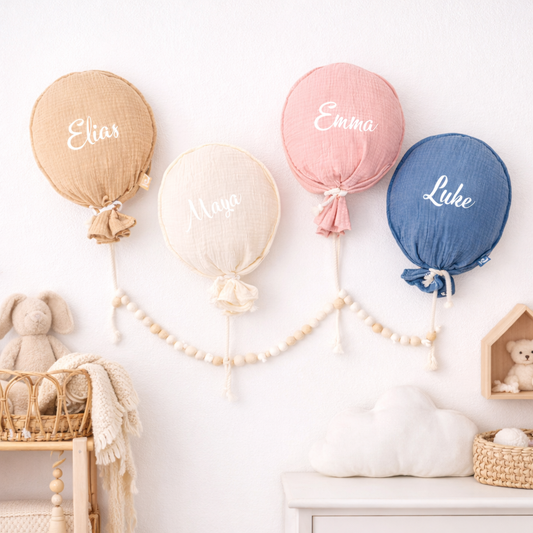 Personalisierte Stoffballons mit Namen für Kinderzimmer in sanften Pastellfarben