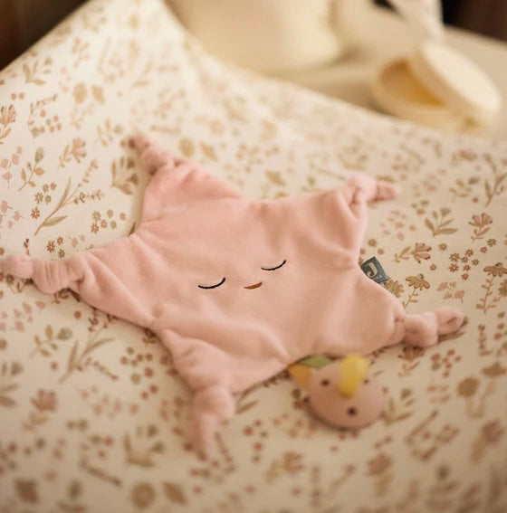Personalisierbares Schmusetuch in Rosa – Jollein Stern als liebevolle Deko fürs Babyzimmer