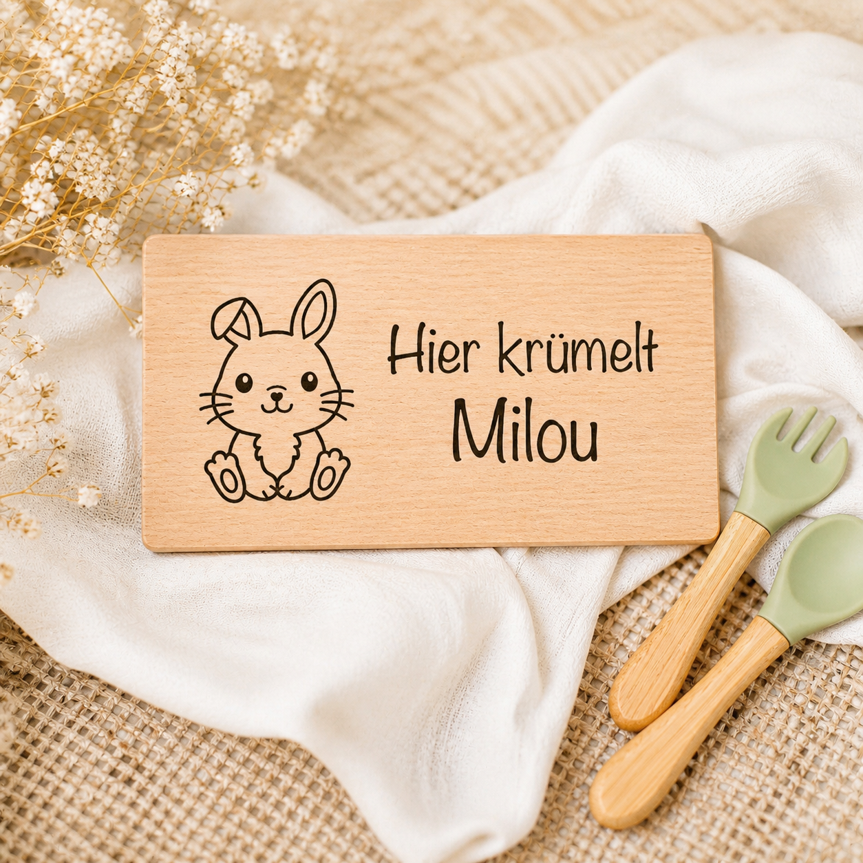 Personalisiertes Frühstücksbrettchen aus Holz mit Namen für Kinder – liebevolles Geschenk zur Geburt oder zum Geburtstag