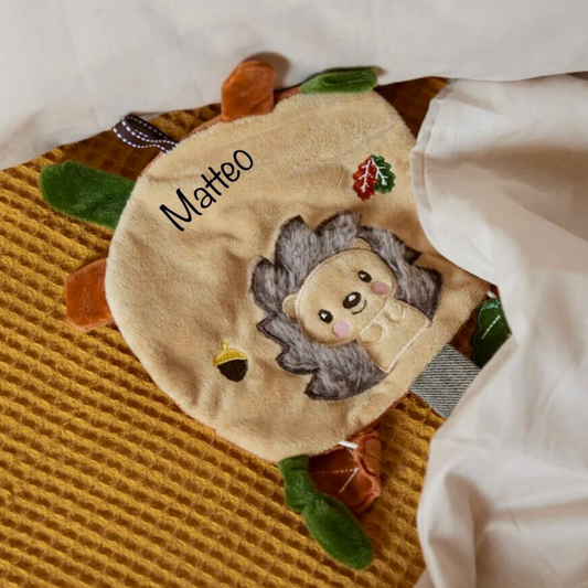 Personalisiertes Knistertuch mit Name im Igel-Design von Bieco für Babys ab Geburt