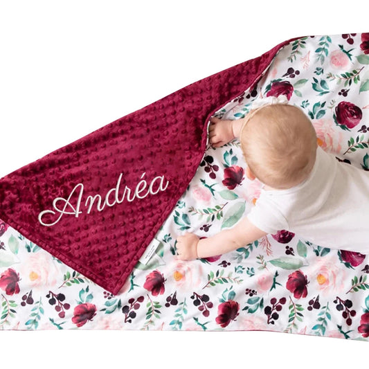 Personalisierte Babydecke / gestickter Name