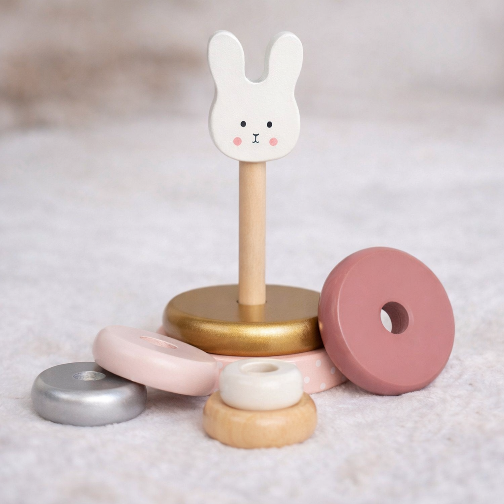 Detailaufnahme Stapelturm Hase Jabadabado 