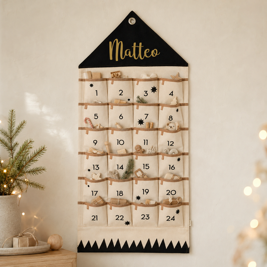 Personalisierter Adventskalender mit Name Matteo und 24 Taschen zum Befüllen