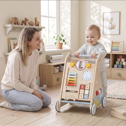 Baby macht erste Schritte mit dem AIYAPLAY Holz-Lauflernwagen im Kinderzimmer