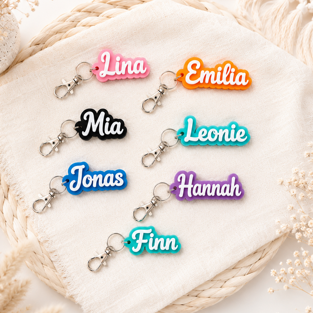 Personalisierter Schlüsselanhänger mit Name in verschiedenen Farben – individuelles Geschenk für Kinder, Freunde und Familie