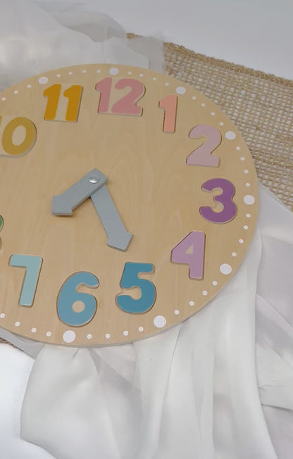 Personalized wooden puzzle / peg puzzle